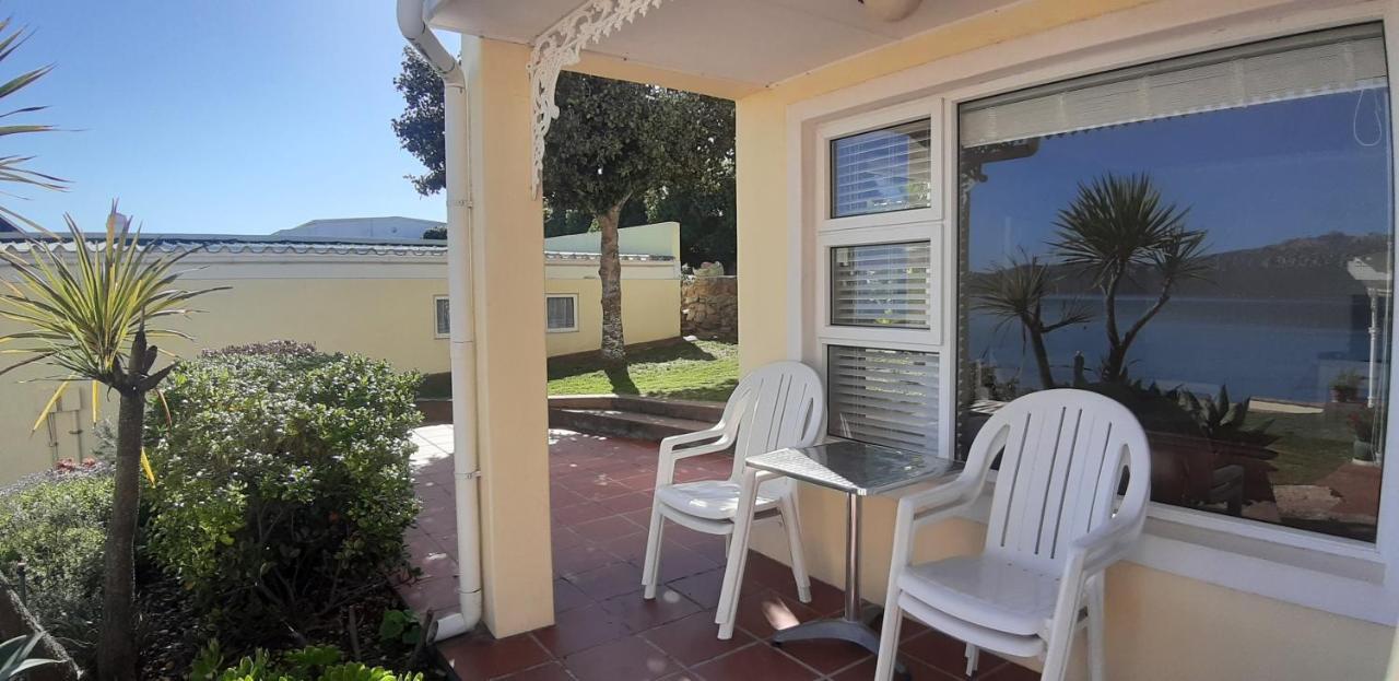 Meerhuis Cottage Langebaan Exterior photo